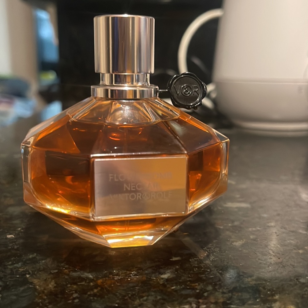 Flowerbomb nectar